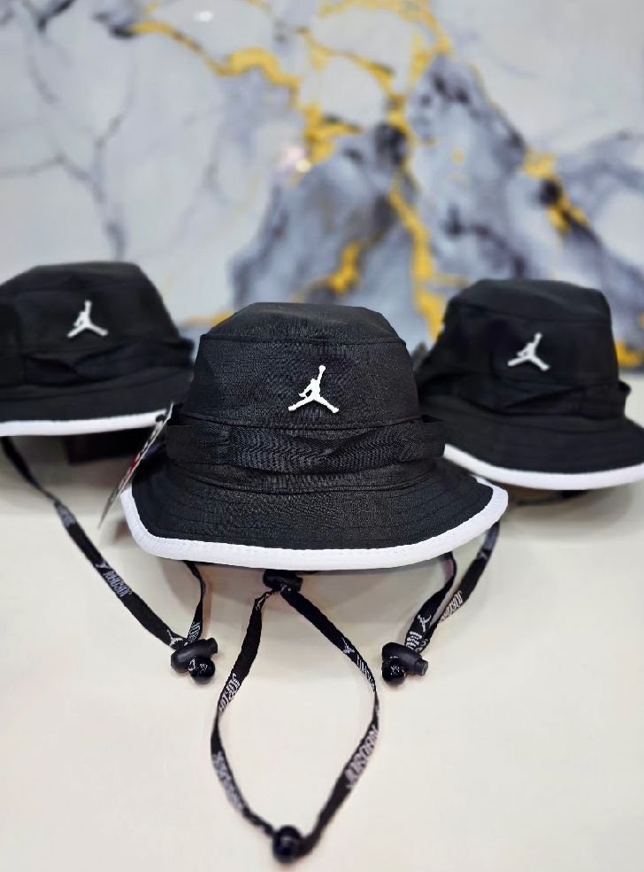 Piluso Jordan negro con blanco 