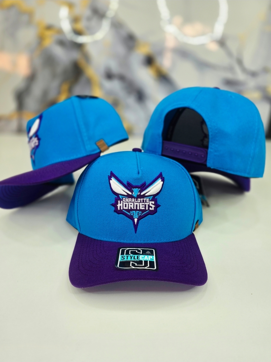 STYLE CAP HORNETS