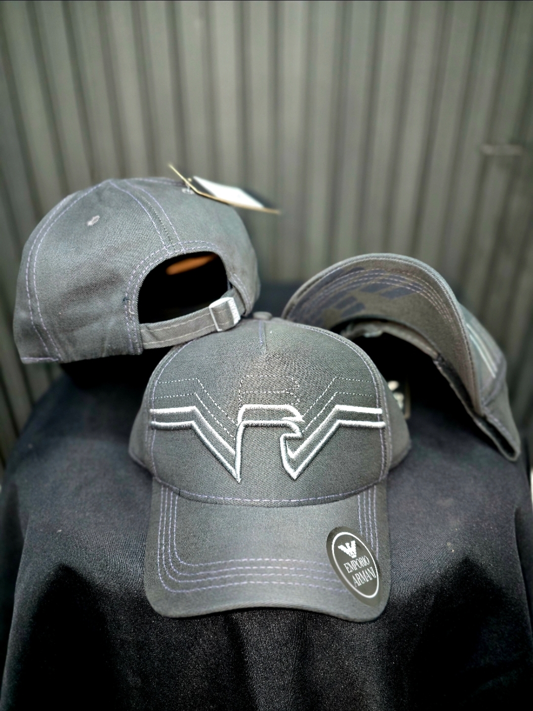 Emporio Armani Gris Claro 