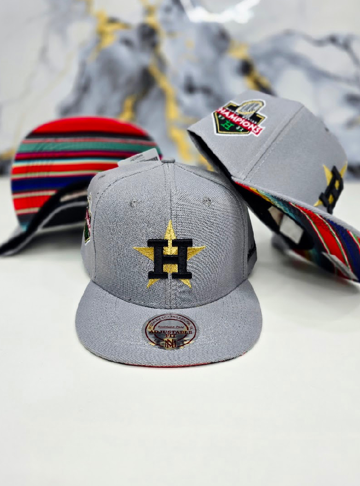 Cerradas Forradas “H” gris claro 