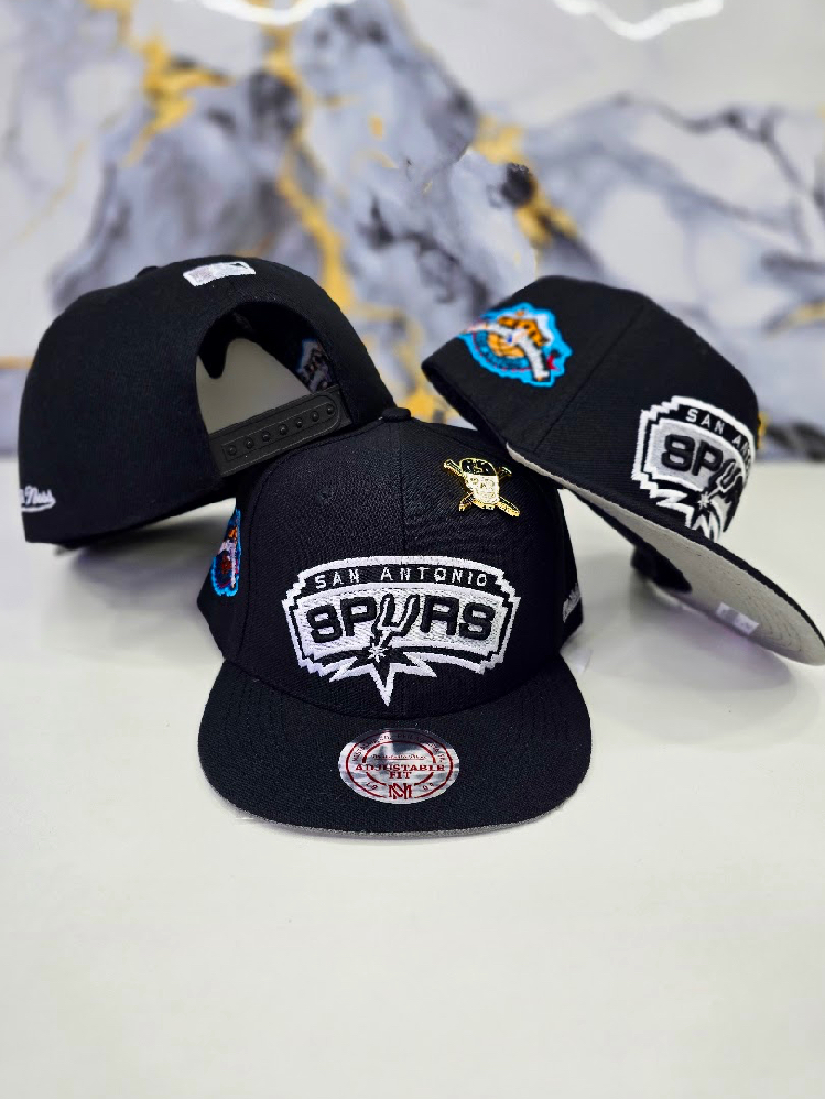 “SPURS” negro 