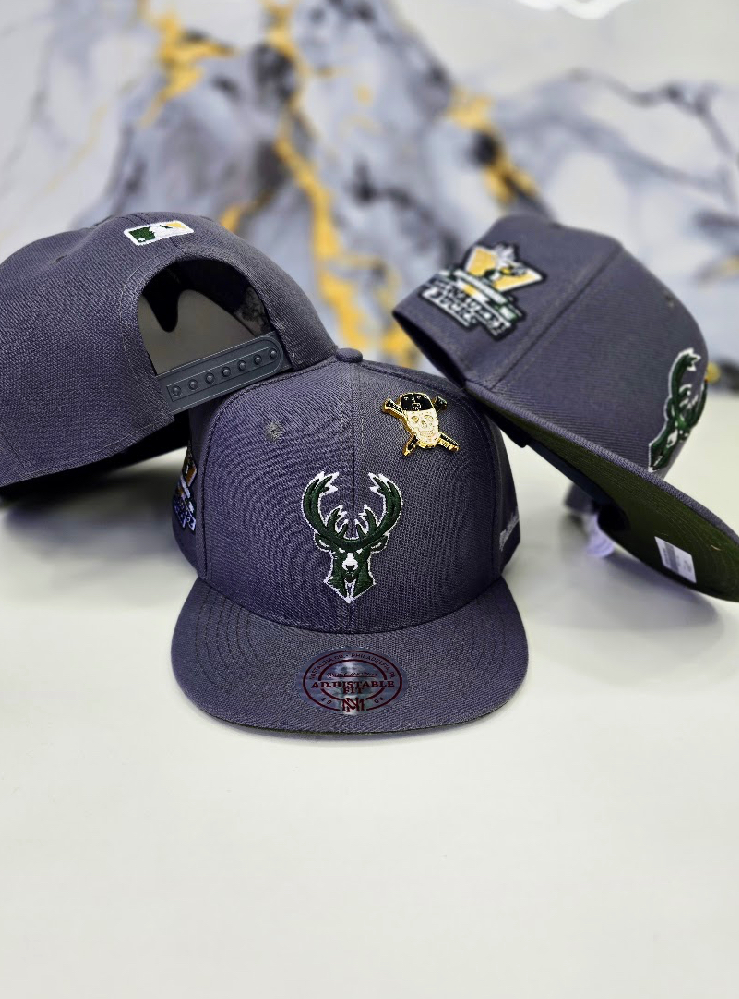 “BUCKS” gris oscuro