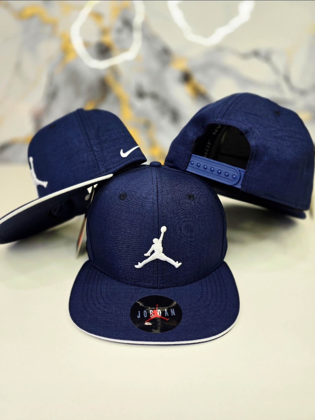 Jordan Bordado Azul
